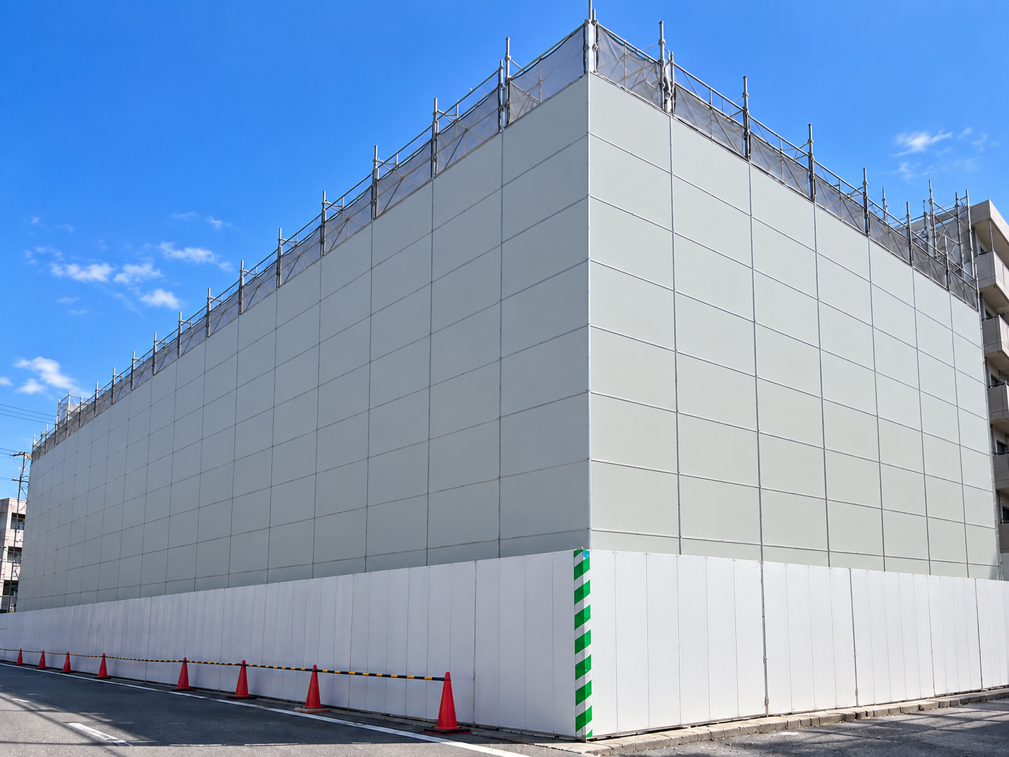 三重県 亀山市 鳶工事 足場工事 改修足場 解体養生足場 吊り足場 新築足場 プラント足場 仮囲い工事 四日市市 鈴鹿市 桑名市 津市